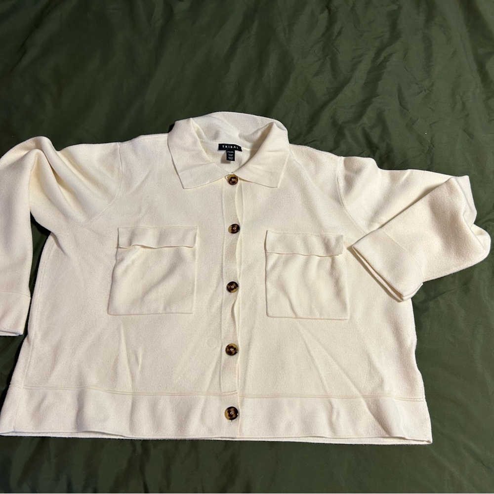 Tribal Off-White boxy sweater/jacket